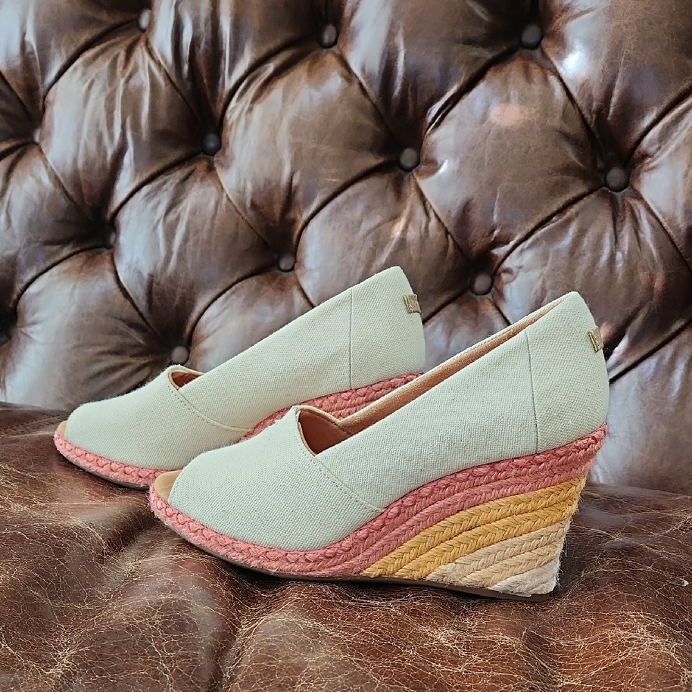 Tom's espadrille wedges